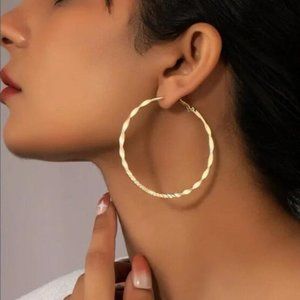 Gold Twist Hoop Earrings